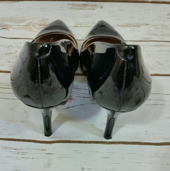 BCBGENERATION Black Heels - Picture 2 of 6